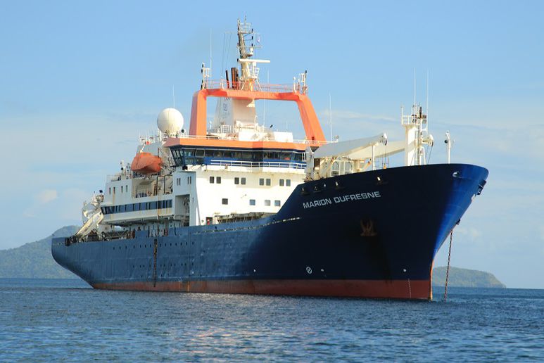 Le Marion Dufresne, un navire de recherche polyvalent utilisé par l'équipe pour les campagnes de 2019.